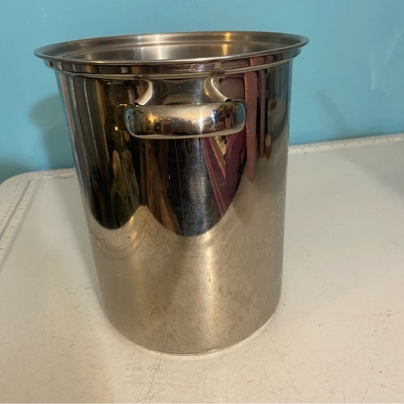 Alva large 6.5” stainless‎ steel cooking pot *lid not  included* - Picture 4 of 9